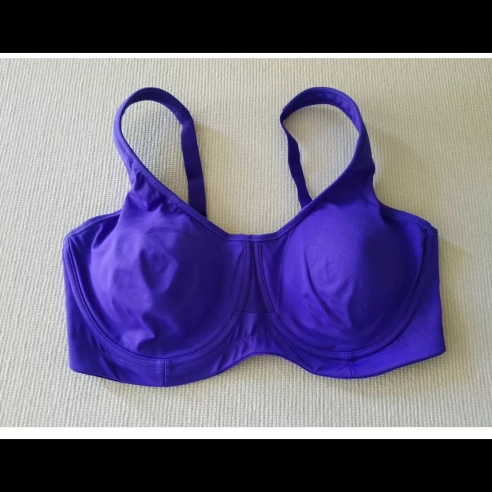 NWT Athleta Tbird sports bra